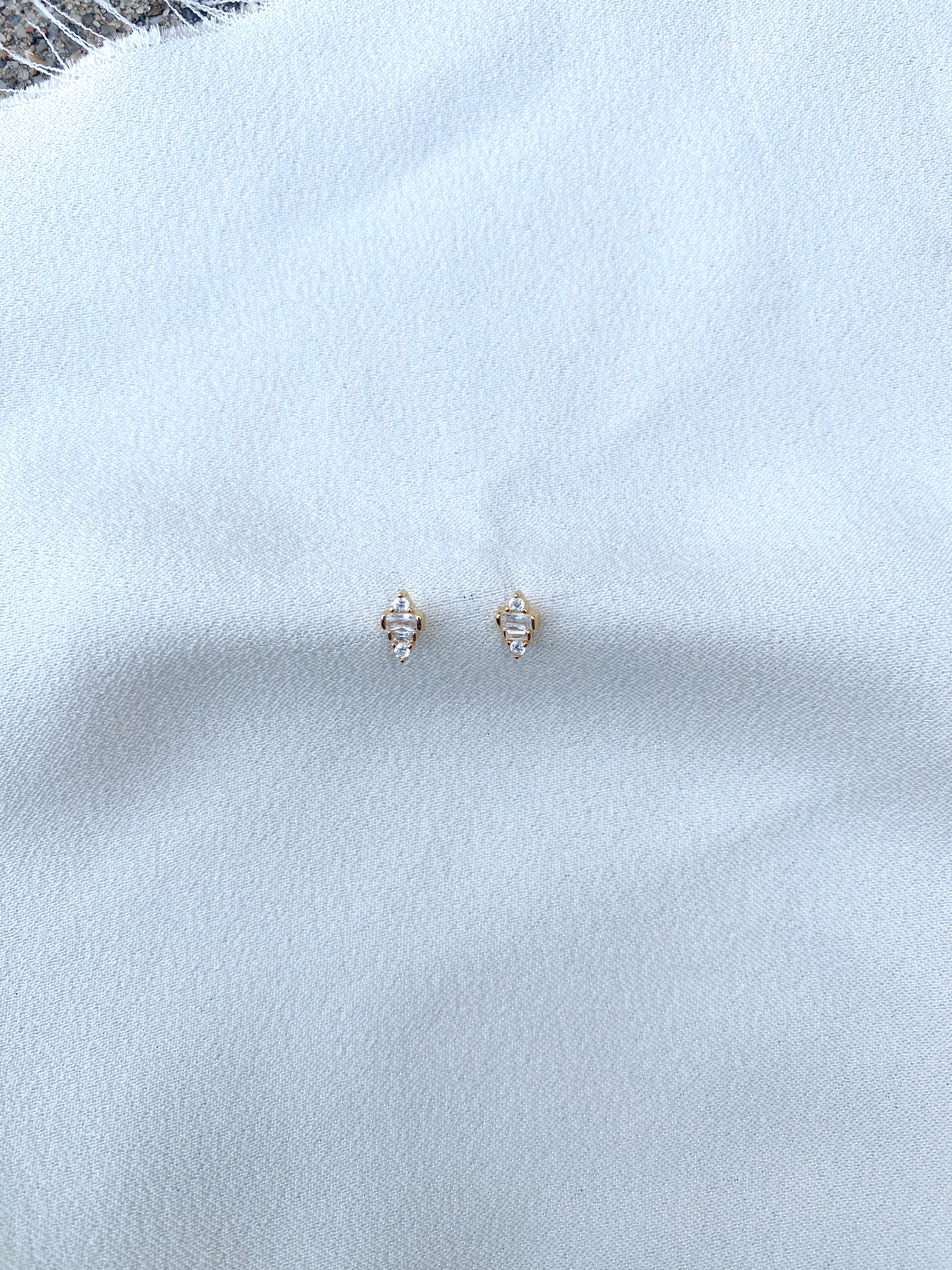 Dainty Cluster Studs